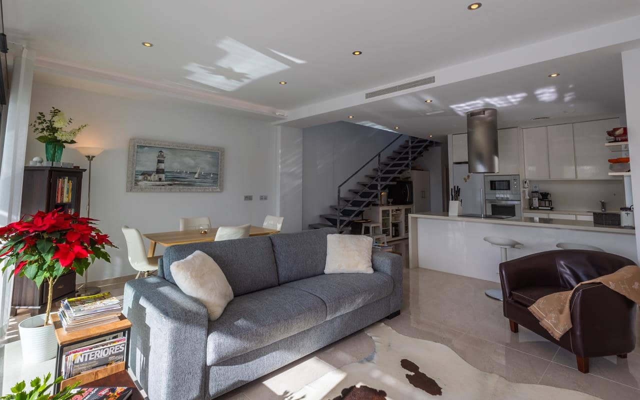 3 soverom Villa til salgs i Cabo Roig med svømmebasseng garasje - € 510 000 (Ref: 9796087)