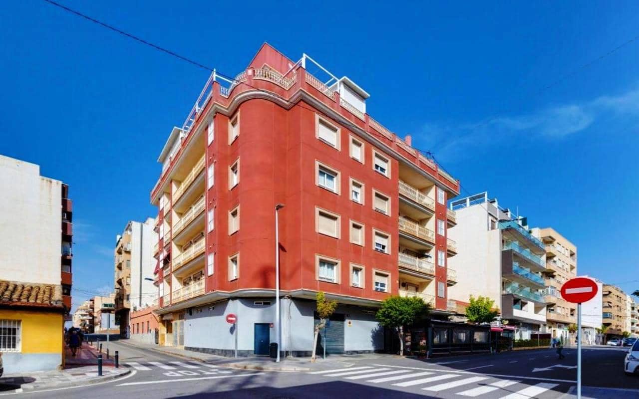 3 soveværelse Lejlighed til salg i Torrevieja med garage - € 189.000 (Ref: 9796088)