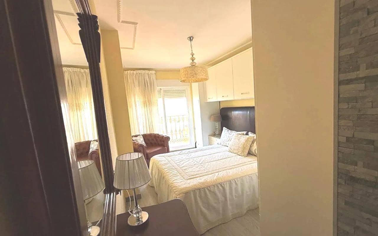 3 soveværelse Lejlighed til salg i Torrevieja med garage - € 189.000 (Ref: 9796088)