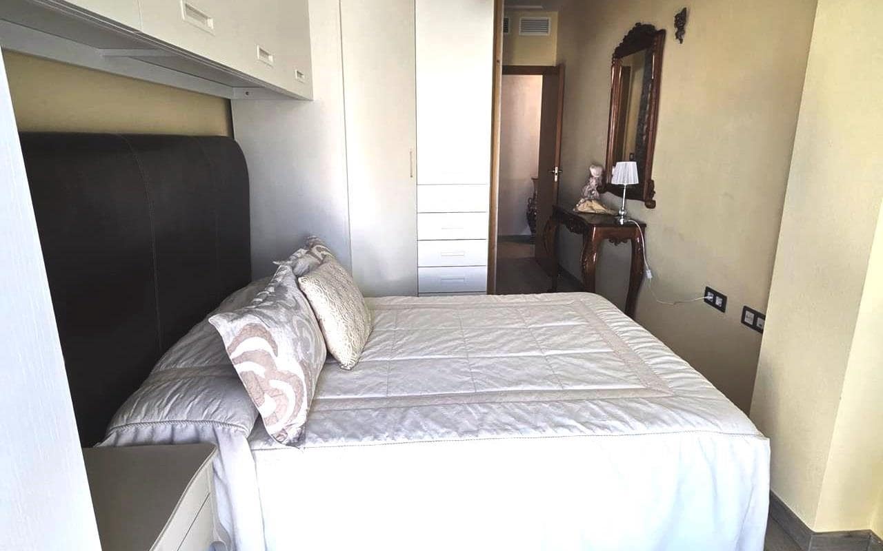 3 soveværelse Lejlighed til salg i Torrevieja med garage - € 189.000 (Ref: 9796088)