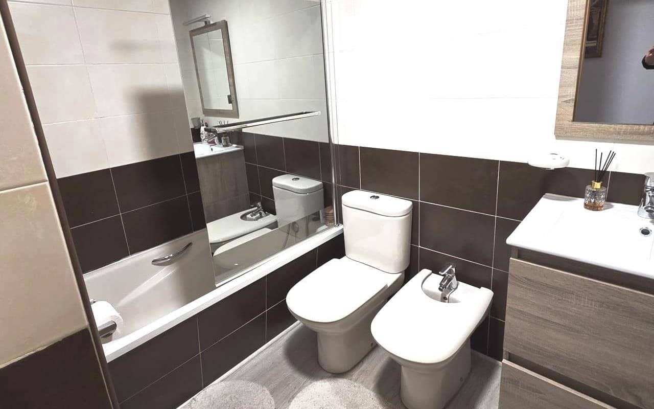 3 soveværelse Lejlighed til salg i Torrevieja med garage - € 189.000 (Ref: 9796088)