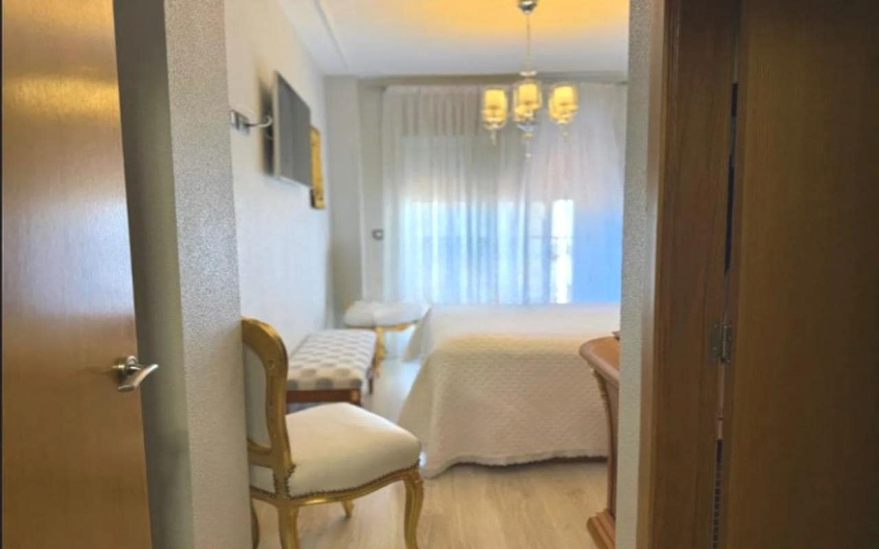 3 soveværelse Lejlighed til salg i Torrevieja med garage - € 189.000 (Ref: 9796088)