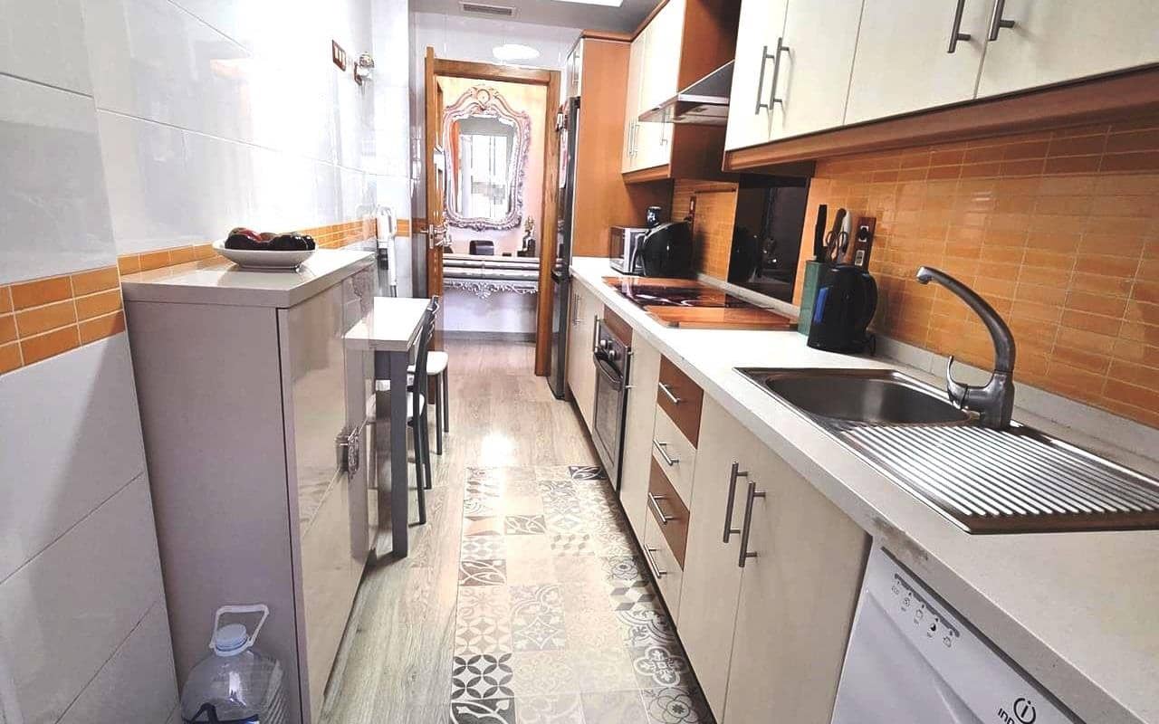 3 soveværelse Lejlighed til salg i Torrevieja med garage - € 189.000 (Ref: 9796088)