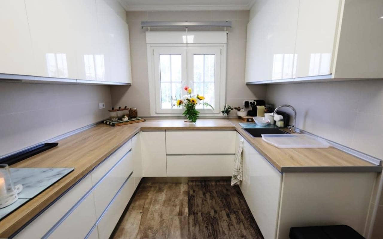 4 soveværelse Villa til salg i Villamartin med swimmingpool garage - € 408.000 (Ref: 9798484)