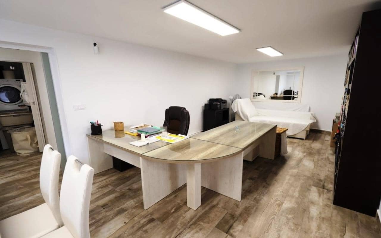 4 soveværelse Villa til salg i Villamartin med swimmingpool garage - € 408.000 (Ref: 9798484)