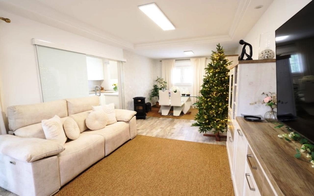 4 soveværelse Villa til salg i Villamartin med swimmingpool garage - € 408.000 (Ref: 9798484)