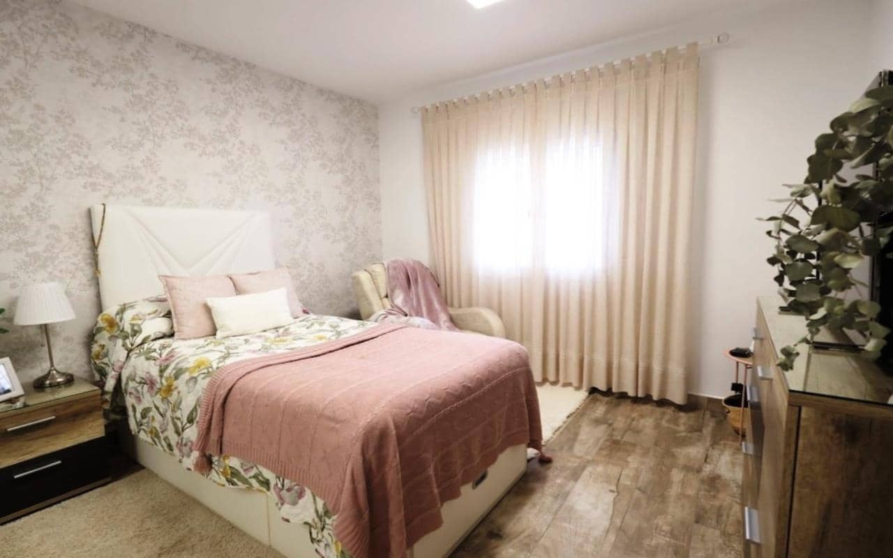 4 soveværelse Villa til salg i Villamartin med swimmingpool garage - € 408.000 (Ref: 9798484)