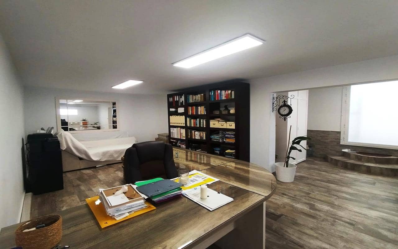 4 soveværelse Villa til salg i Villamartin med swimmingpool garage - € 408.000 (Ref: 9798484)