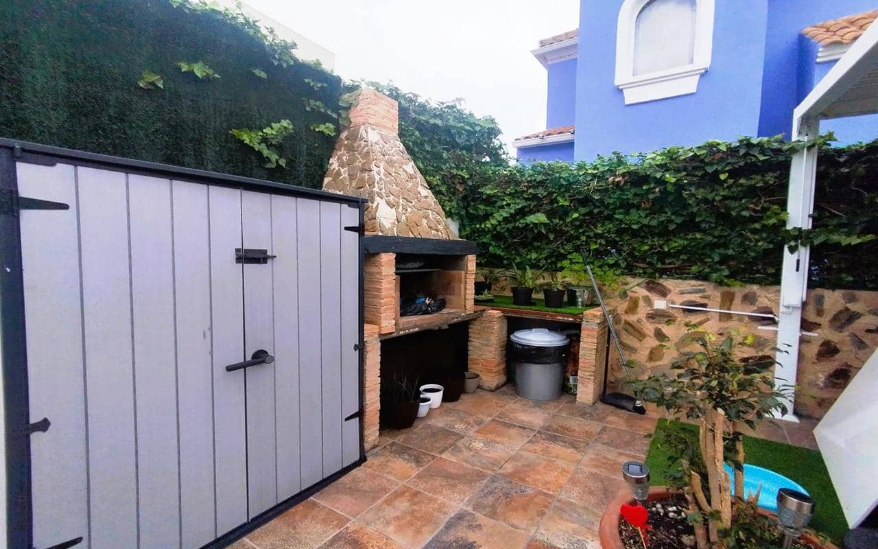 4 soveværelse Villa til salg i Villamartin med swimmingpool garage - € 408.000 (Ref: 9798484)