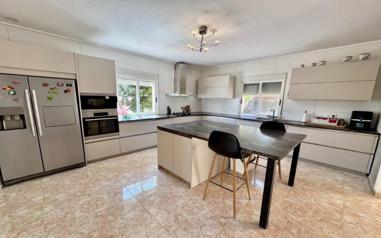 3 sypialnia Finka/Dom wiejski na sprzedaż w Dolores z basenem garażem - 425 000 € (Ref: 9815204)