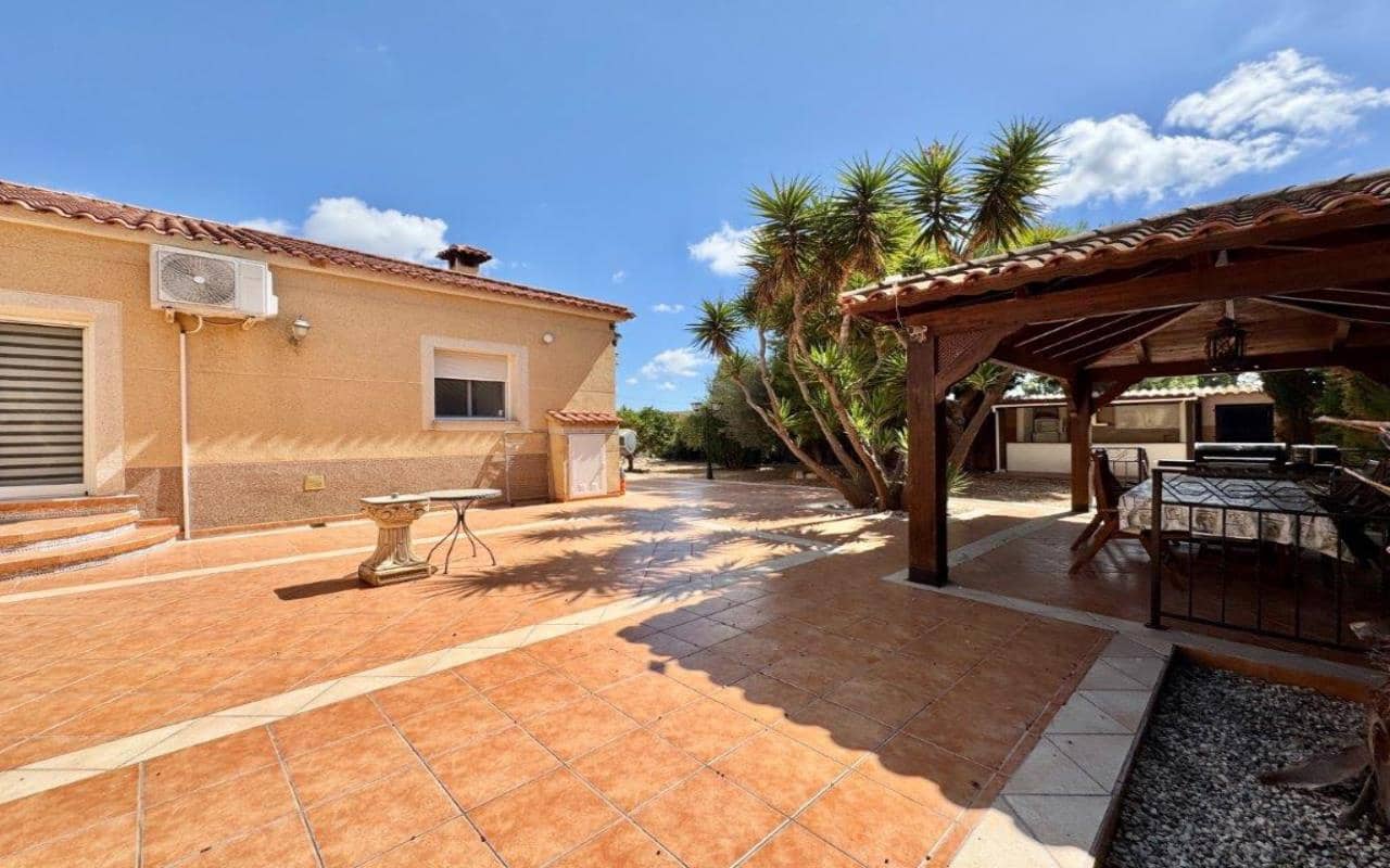 3 sypialnia Finka/Dom wiejski na sprzedaż w Dolores z basenem garażem - 425 000 € (Ref: 9815204)