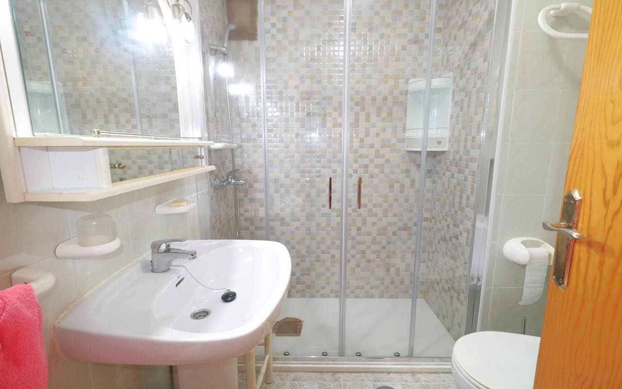 2 sypialnia Apartament na sprzedaż w Torrevieja z basenem - 139 000 € (Ref: 9824041)