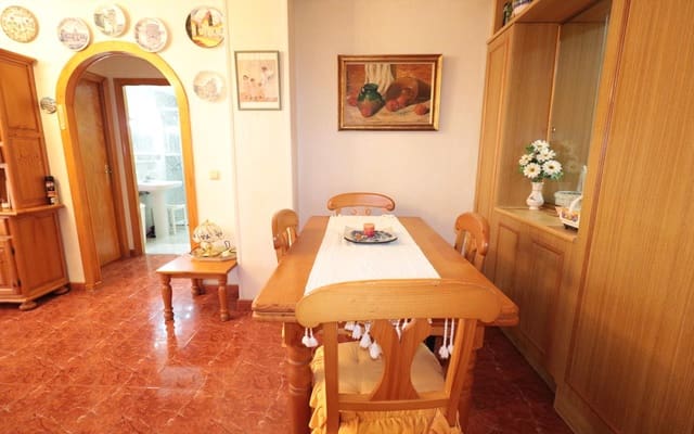 2 quarto Apartamento para venda em Torrevieja com piscina - 139 000 € (Ref: 9824041)