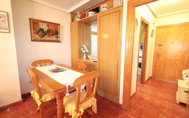 2 quarto Apartamento para venda em Torrevieja com piscina - 139 000 € (Ref: 9824041)