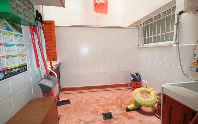 2 quarto Apartamento para venda em Torrevieja com piscina - 139 000 € (Ref: 9824041)