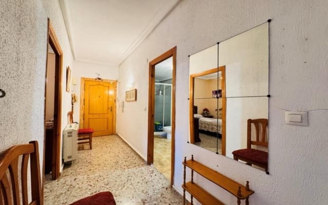 2 Zimmer Apartment zu verkaufen in La Mata, Torrevieja mit Garage - 149.000 € (Ref: 9824341)