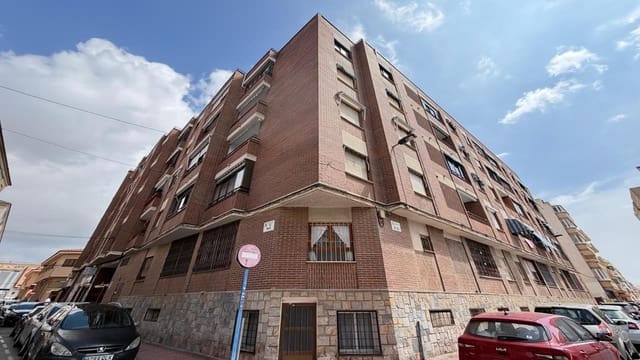 2 slaapkamer Appartement te koop in Torrevieja - € 179.900 (Ref: 9825814)