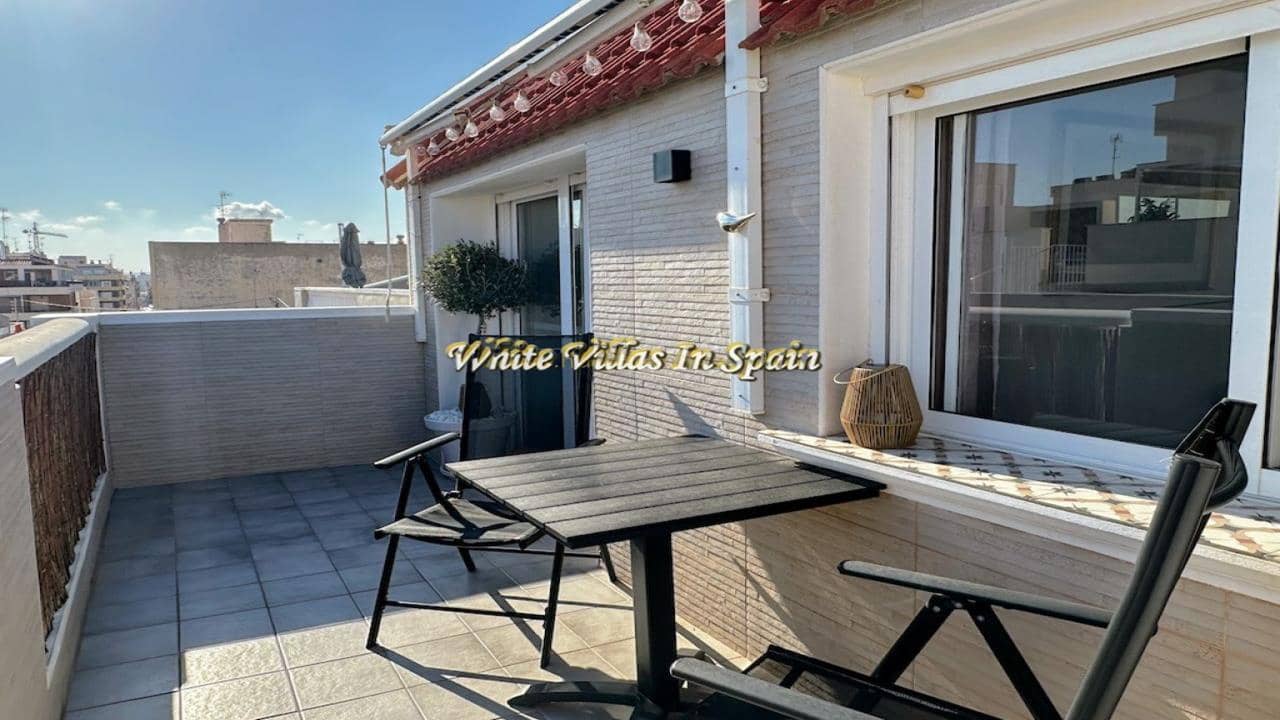 4 bedroom Penthouse for sale in Torrevieja - € 249,000 (Ref: 9828024)