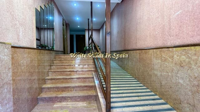 4 bedroom Penthouse for sale in Torrevieja - € 249,000 (Ref: 9828024)