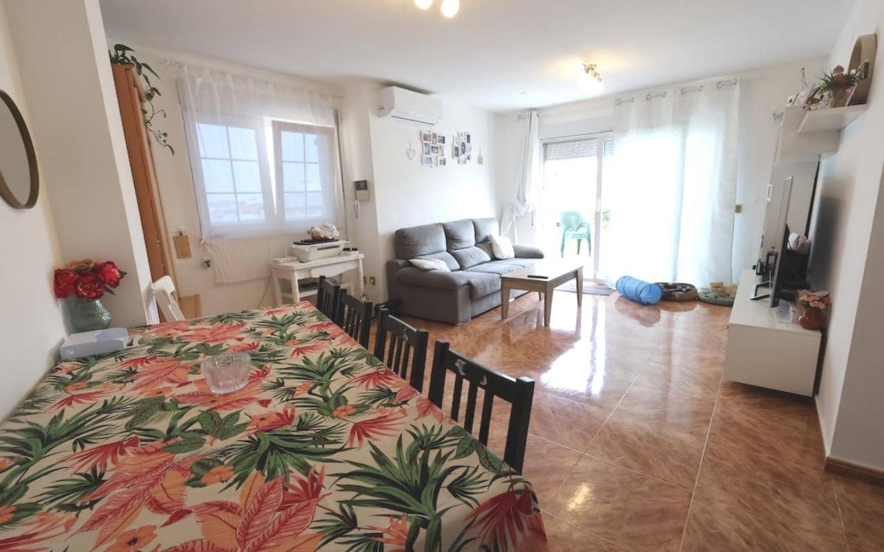 3 bedroom Penthouse for sale in Torrevieja - € 285,000 (Ref: 9833088)
