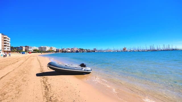 Apartamento de 2 habitaciones en Torrevieja en venta - 229.995 € (Ref: 9834994)