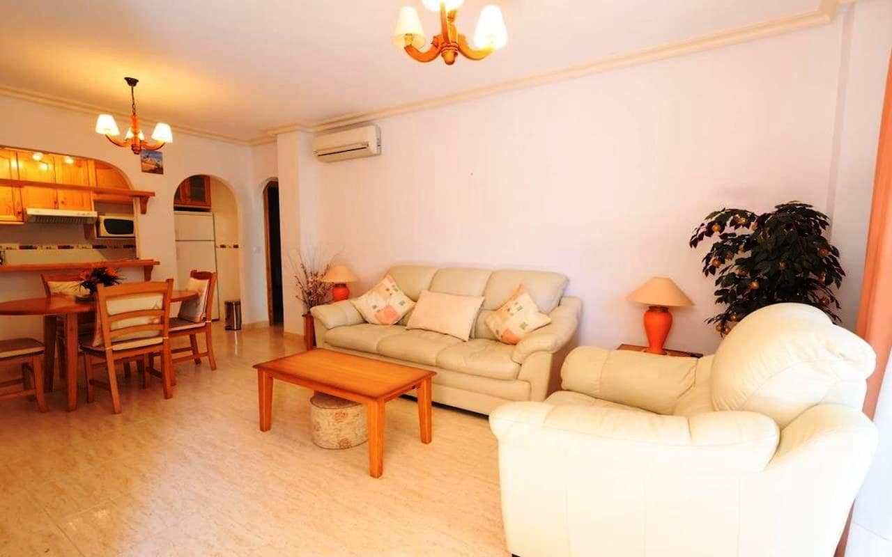 2 quarto Bungalow para venda em Playa Flamenca com piscina garagem - 189 000 € (Ref: 9839950)