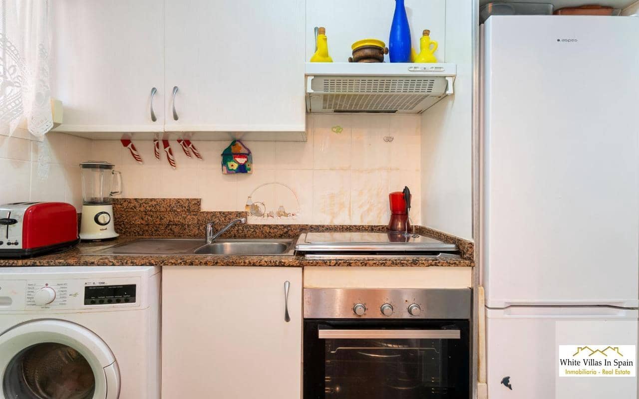 2 chambre Appartement à vendre à Punta Prima avec piscine garage - 150 000 € (Ref: 9839959)