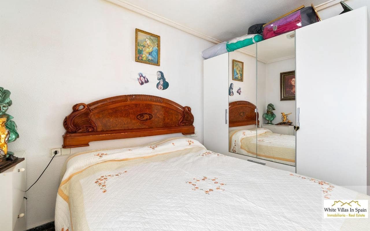 2 chambre Appartement à vendre à Punta Prima avec piscine garage - 150 000 € (Ref: 9839959)