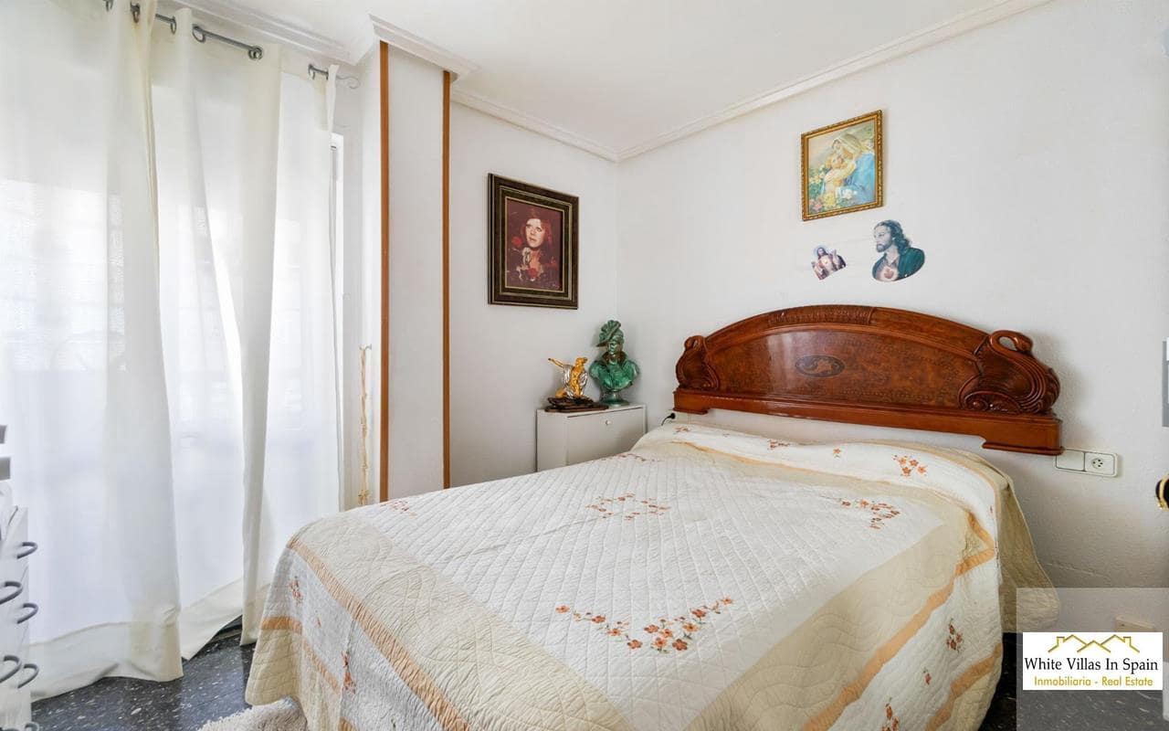 2 chambre Appartement à vendre à Punta Prima avec piscine garage - 150 000 € (Ref: 9839959)