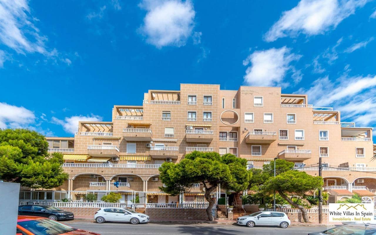 2 chambre Appartement à vendre à Punta Prima avec piscine garage - 150 000 € (Ref: 9839959)