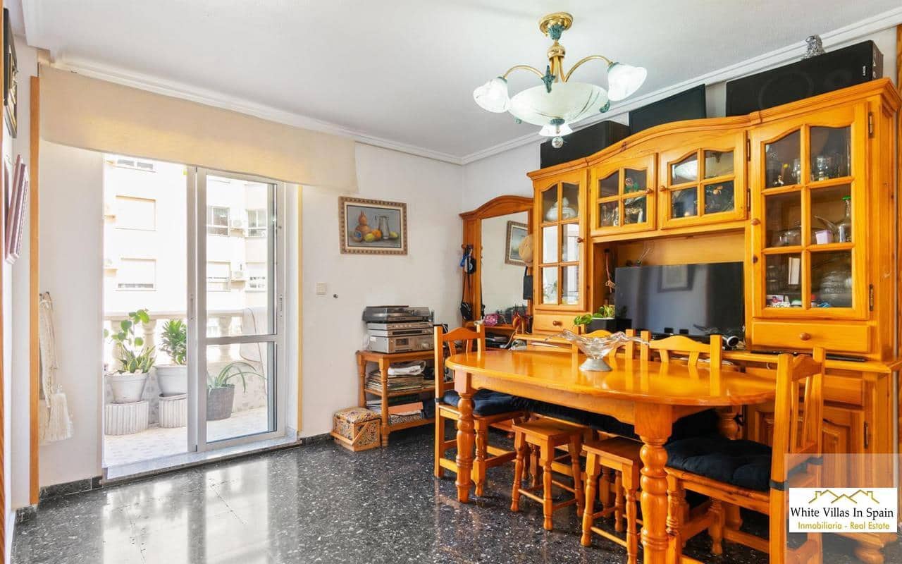 2 chambre Appartement à vendre à Punta Prima avec piscine garage - 150 000 € (Ref: 9839959)