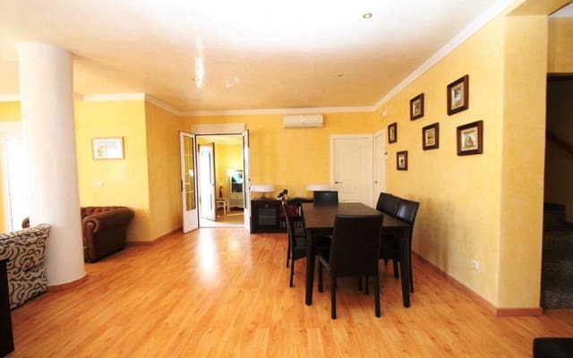 5 quarto Moradia para venda em Cabo Roig, Orihuela com piscina garagem - 1 250 000 € (Ref: 9844567)