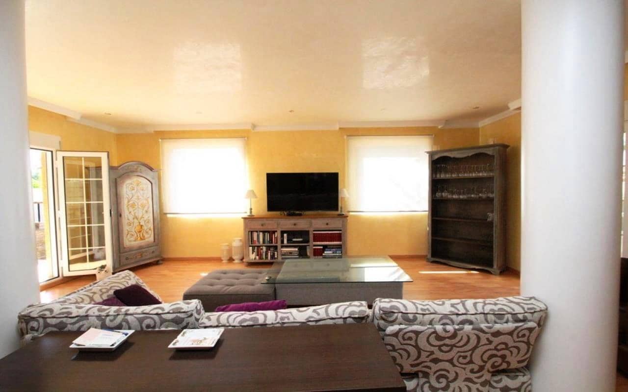 5 quarto Moradia para venda em Cabo Roig com piscina garagem - 1 250 000 € (Ref: 9844567)