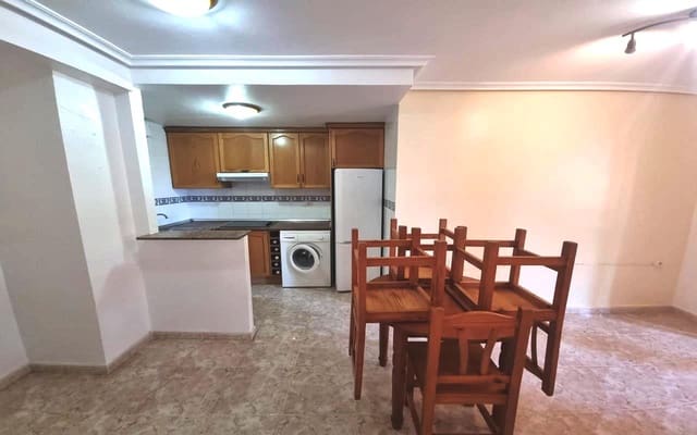 2 bedroom Apartment for sale in Torrevieja with pool - € 125,000 (Ref: 9848127)