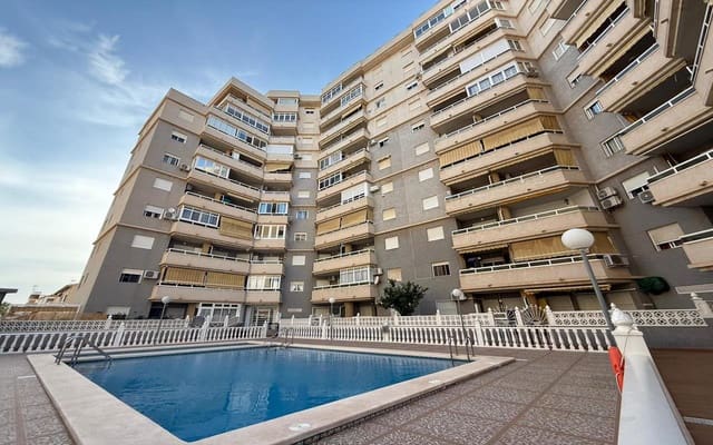 2 bedroom Apartment for sale in Torrevieja with pool - € 125,000 (Ref: 9848127)