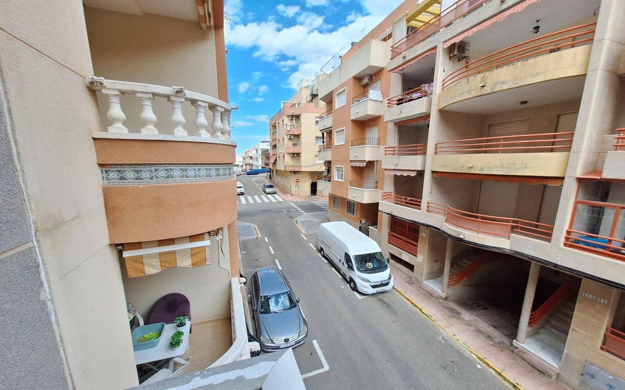 2 soverom Leilighet til salgs i Torrevieja - € 147 000 (Ref: 9848223)