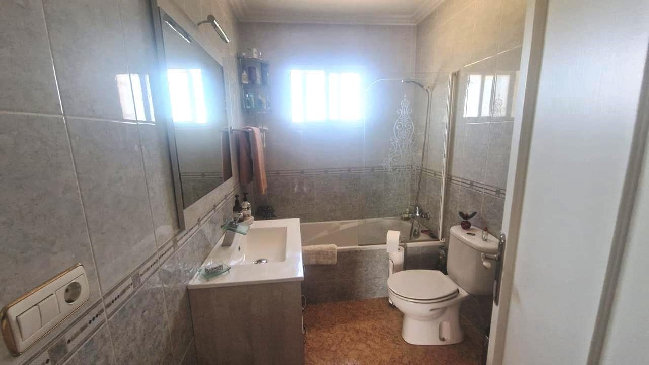 3 bedroom Villa for sale in Catral with pool garage - € 379,995 (Ref: 9850126)