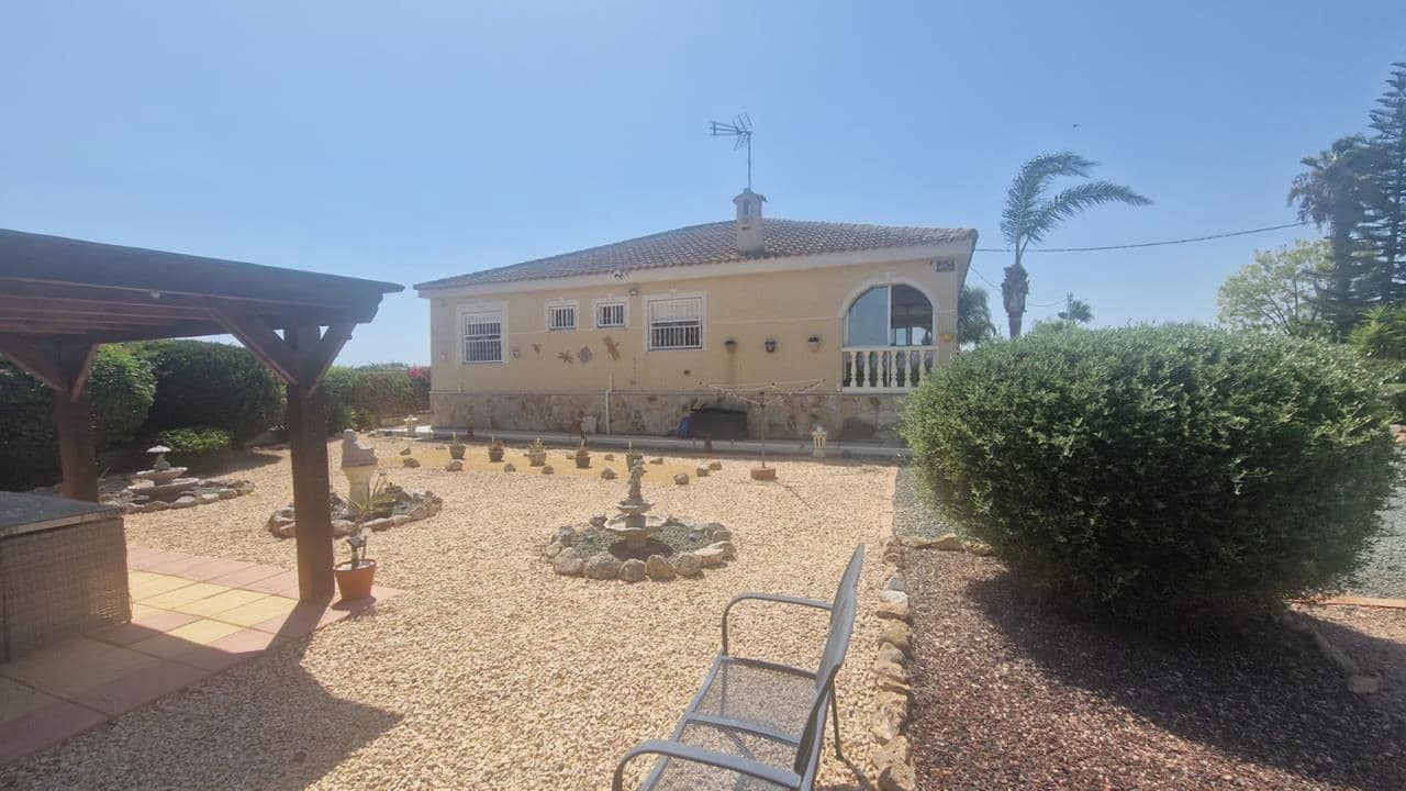 3 bedroom Villa for sale in Catral with pool garage - € 379,995 (Ref: 9850126)