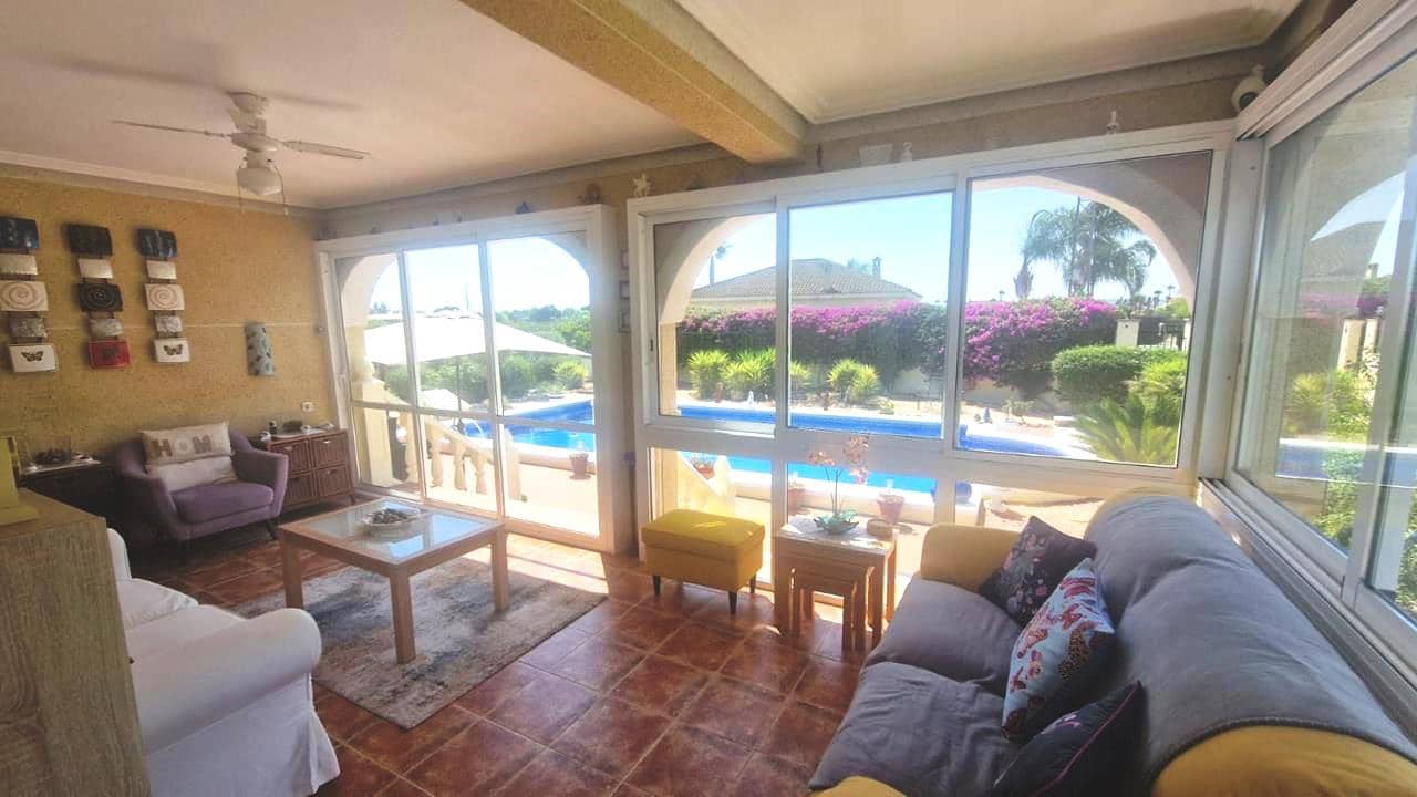 3 bedroom Villa for sale in Catral with pool garage - € 379,995 (Ref: 9850126)