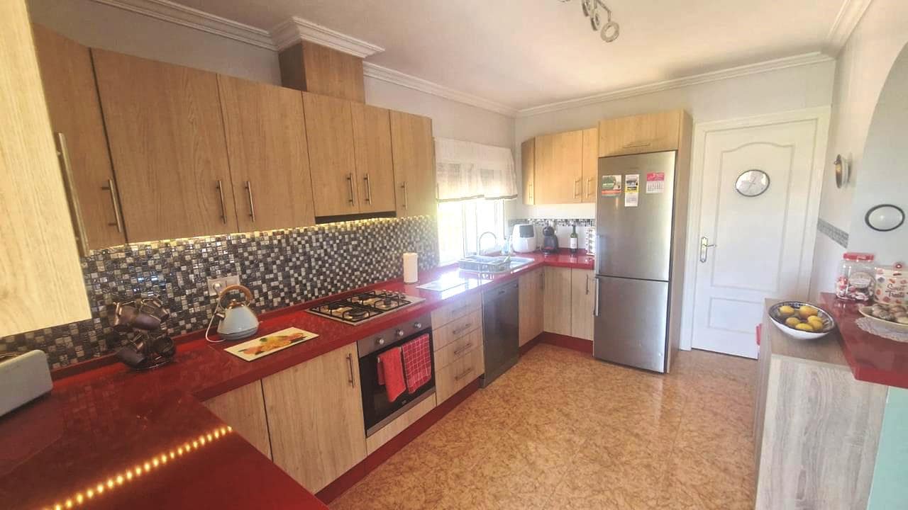 3 bedroom Villa for sale in Catral with pool garage - € 379,995 (Ref: 9850126)