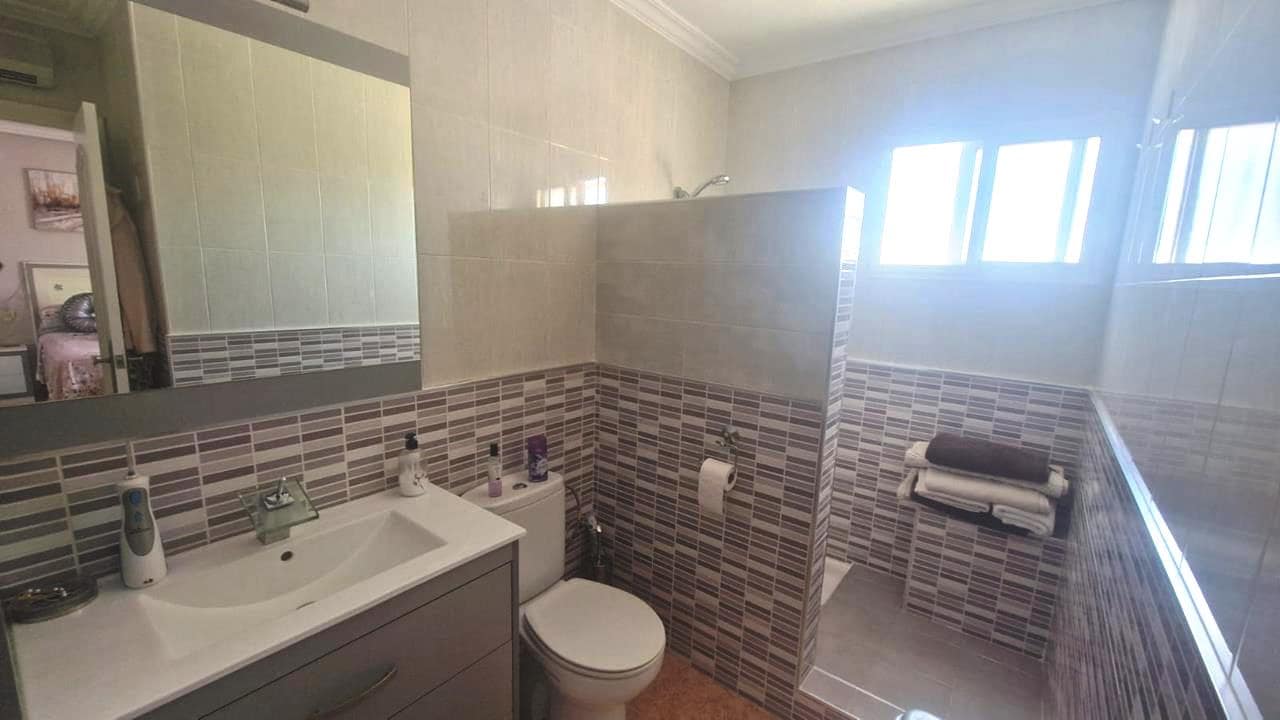 3 bedroom Villa for sale in Catral with pool garage - € 379,995 (Ref: 9850126)