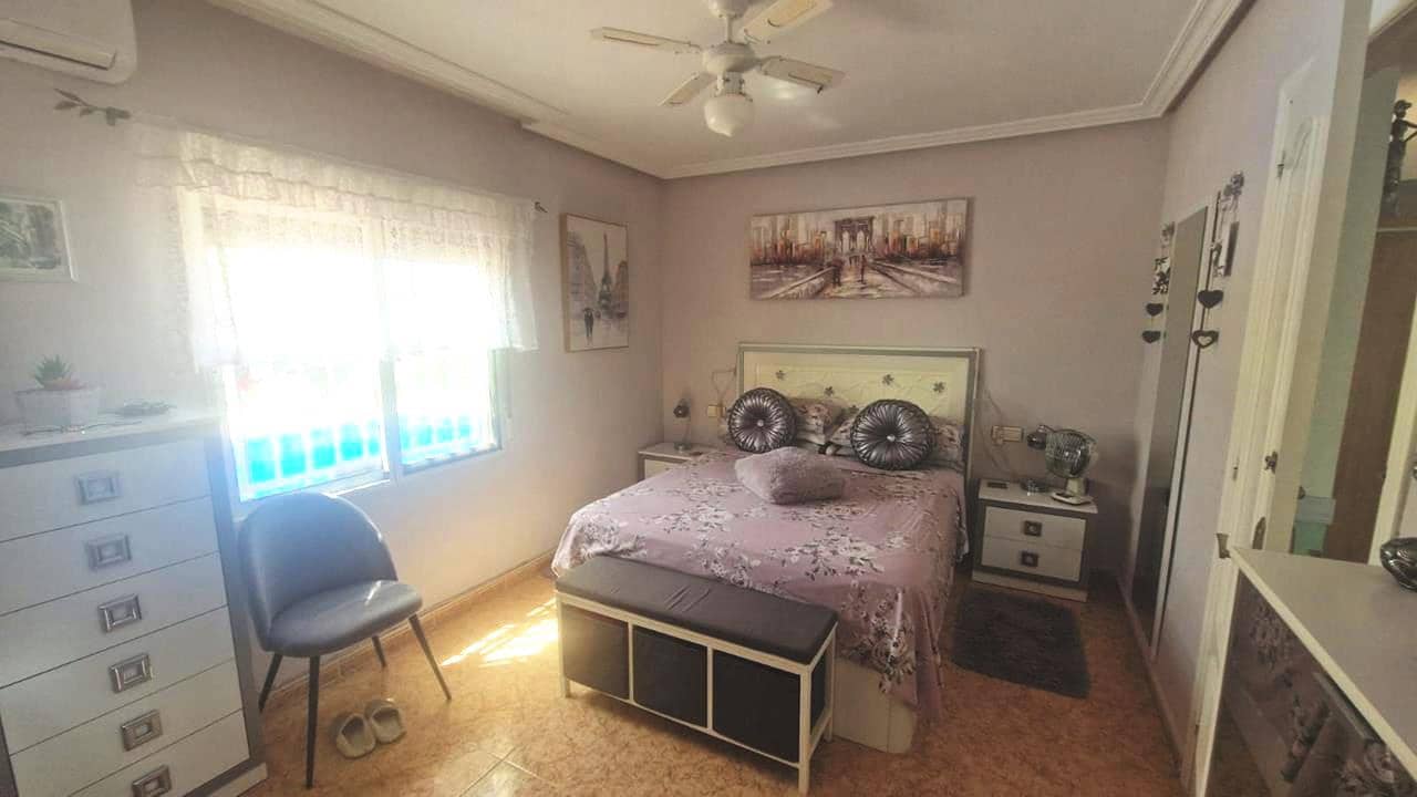 3 bedroom Villa for sale in Catral with pool garage - € 379,995 (Ref: 9850126)