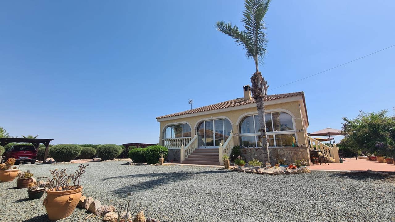 3 bedroom Villa for sale in Catral with pool garage - € 379,995 (Ref: 9850126)