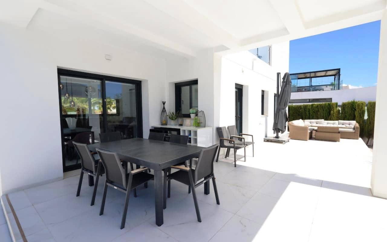 3 sypialnia Willa na sprzedaż w Ciudad Quesada z basenem garażem - 699 000 € (Ref: 9850585)