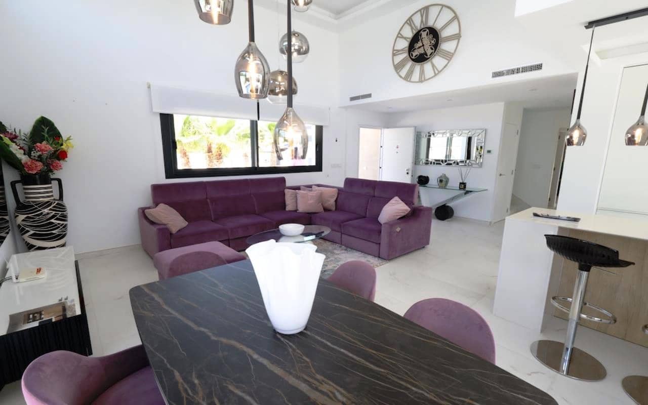 3 sypialnia Willa na sprzedaż w Ciudad Quesada z basenem garażem - 699 000 € (Ref: 9850585)