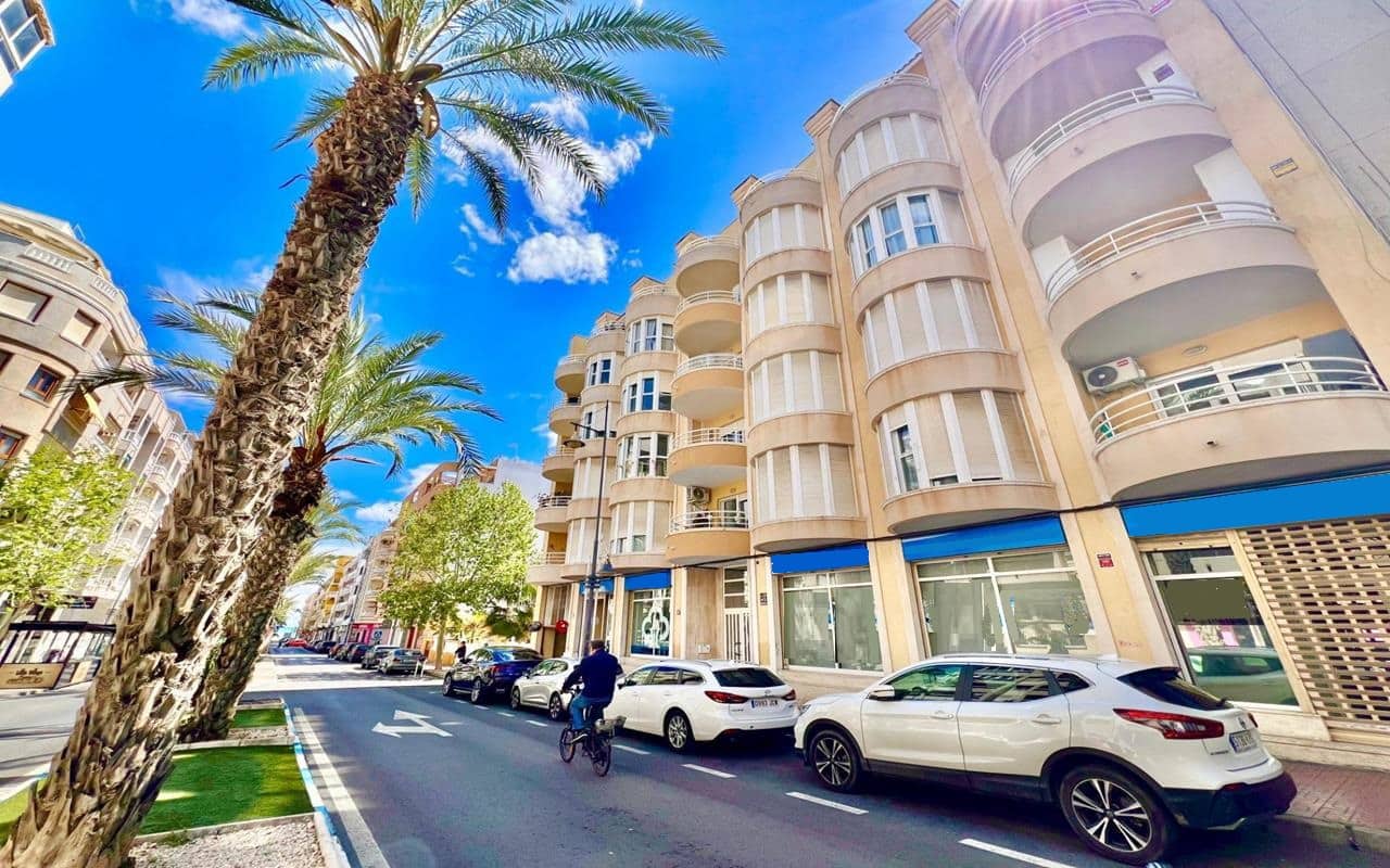 2 sypialnia Apartament na sprzedaż w Torrevieja z garażem - 169 900 € (Ref: 9854622)