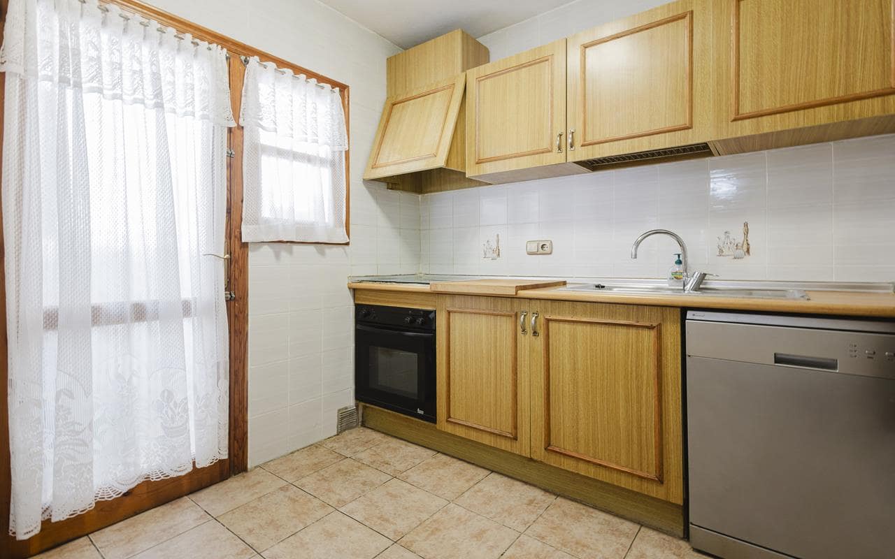 2 sypialnia Apartament na sprzedaż w Torrevieja z basenem garażem - 159 990 € (Ref: 9858652)