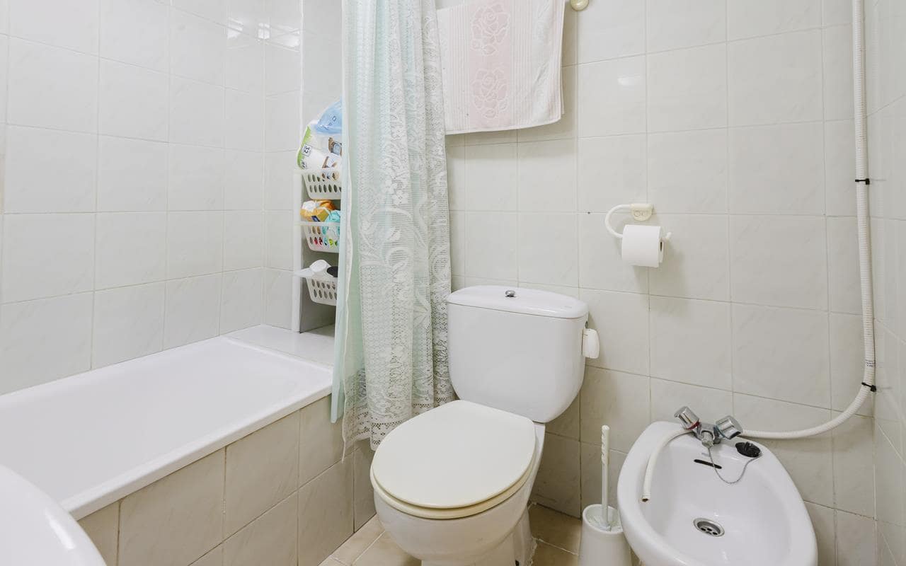 2 sypialnia Apartament na sprzedaż w Torrevieja z basenem garażem - 159 990 € (Ref: 9858652)