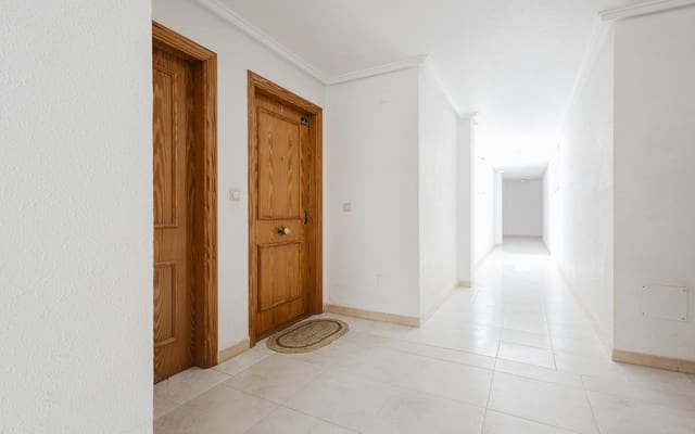2 sypialnia Apartament na sprzedaż w Torrevieja z basenem garażem - 159 990 € (Ref: 9858652)