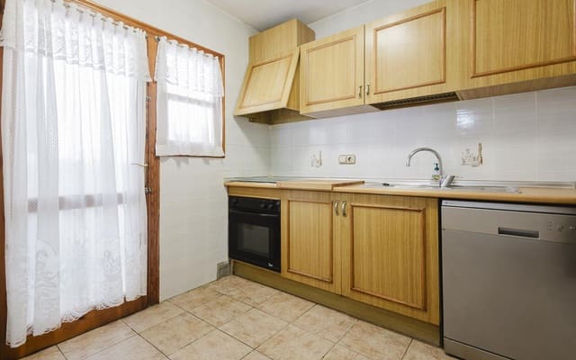 2 sypialnia Apartament na sprzedaż w Torrevieja z basenem garażem - 159 990 € (Ref: 9858652)
